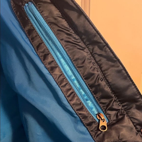 The North Face Women's Puffer Jacket - Navy Blue - Picture 9 of 9